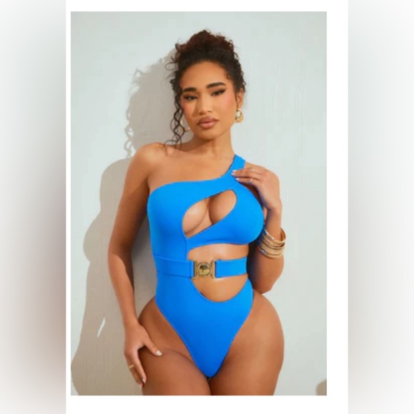 One piece cutout swim suit - Picture 2 of 3